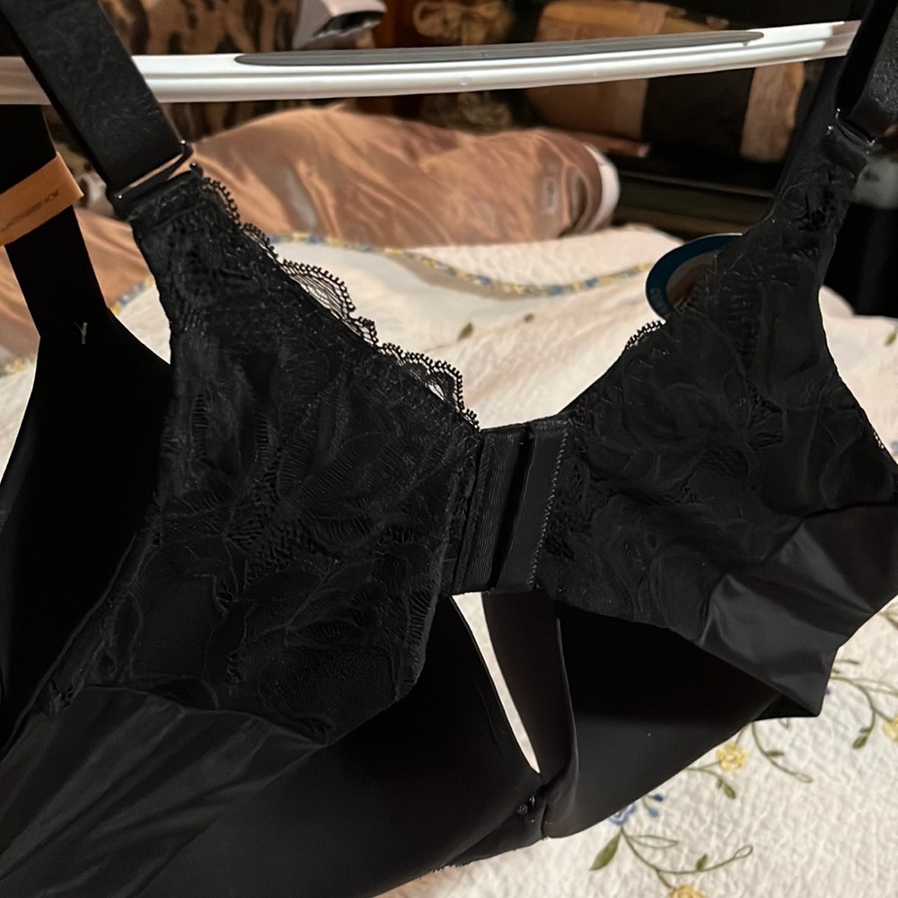 Bali One Smooth U Dreamwire Underwire Bra Black NWT